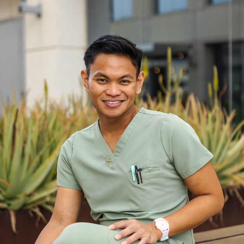 Lorenze Godoy, Dental Assistant